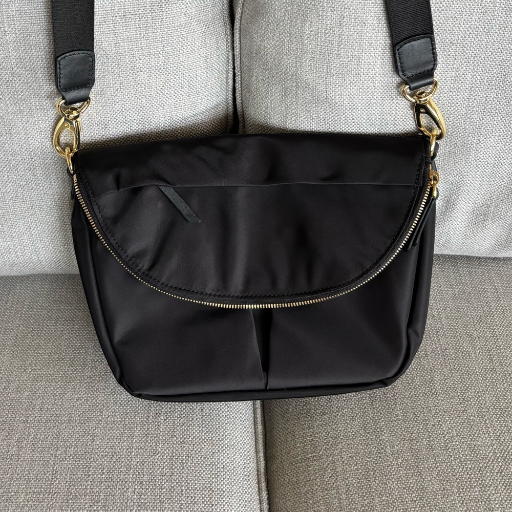 Quince Black Crossbody Bag